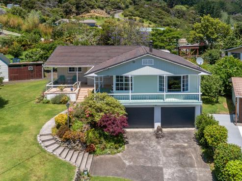 12 Springfield Avenue, Thornton Bay