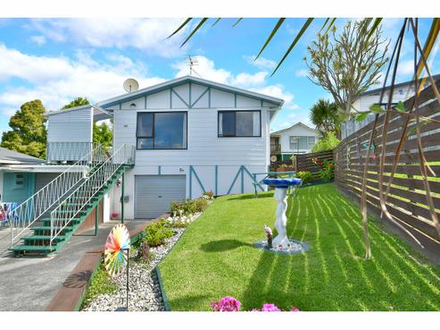 15B Gilshennan Valley, Red Beach