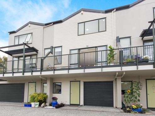 7/8 Flynn Street, Birkdale