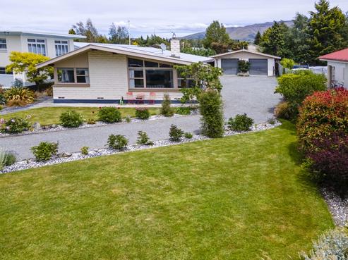 37 Mount Cook Road, Fairlie