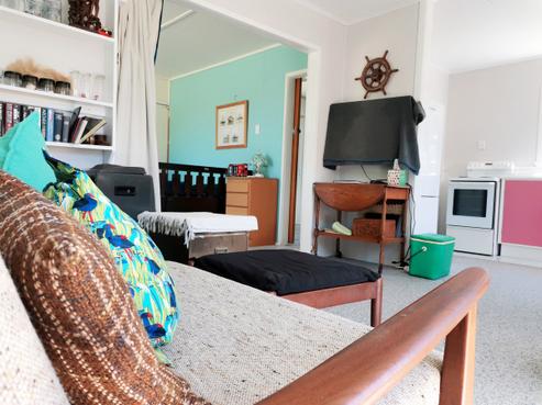 2 Tamure Crescent, Mahia