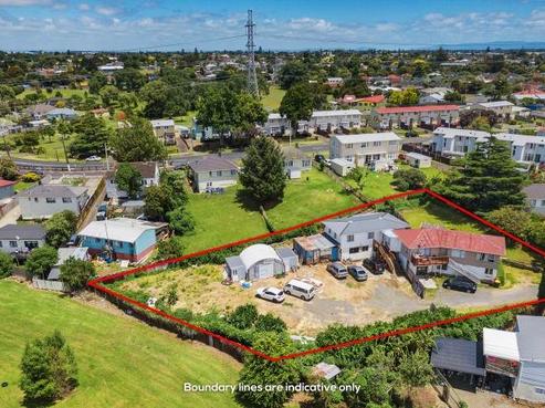 16 Garrett Place, Otara