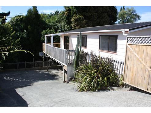9A Ogle Crescent, Kamo