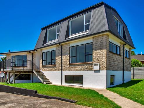 13 Virginia Place, Whalers Gate