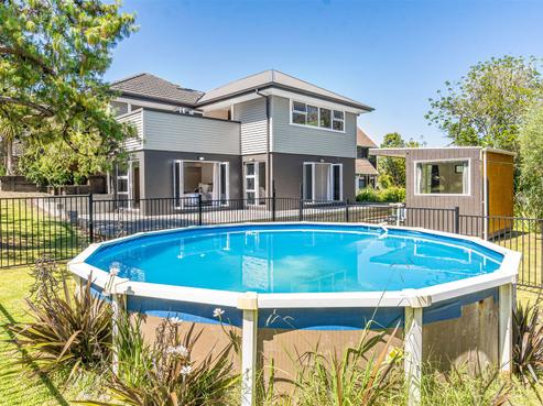 1/201 Lake Road, Belmont