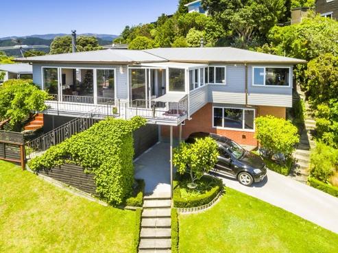 2 Kenilworth Grove, Silverstream