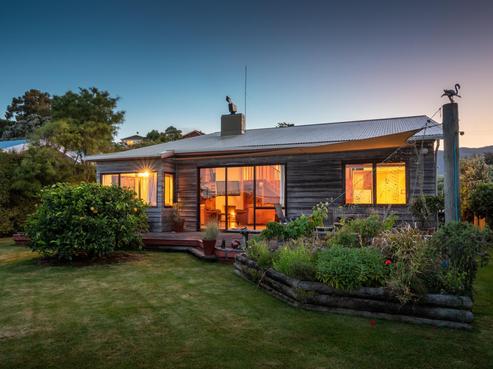 266 Patons Rock Road, Patons Rock
