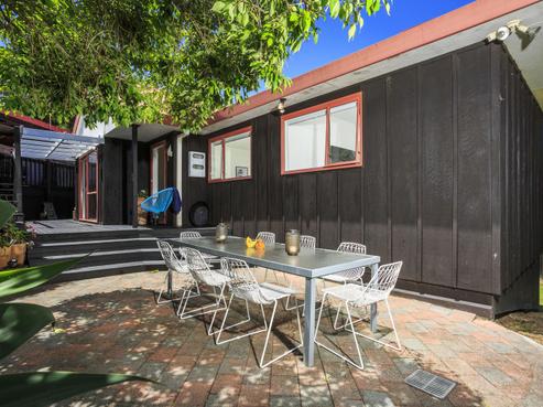 2/16 Redwing Street, Browns Bay