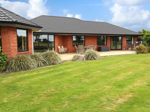 60 Kennington Waimatua Road, Waimatua