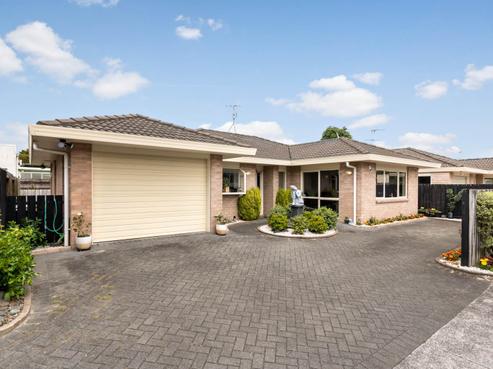 357A Great South Road, Opaheke