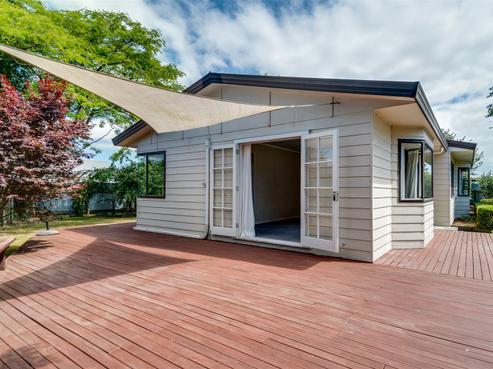 728A Ngaio Street, Mahora