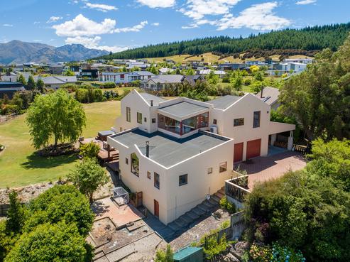 61 Rata Street, Wanaka