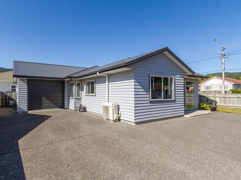 1/77 Main Road, Wainuiomata