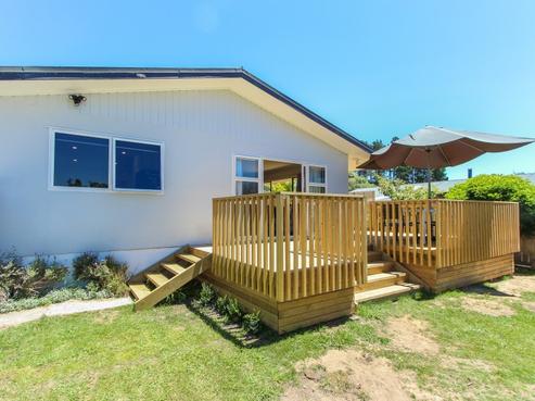 99 Aquarius Drive, Kawaha Point