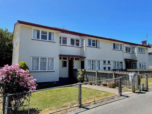 11/11C Nelson Terrace, Seaview