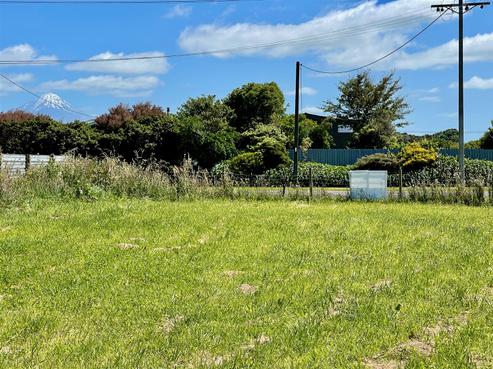 6 South Road, Manaia