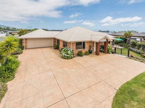 42 Cambelldon Crescent, Stoke