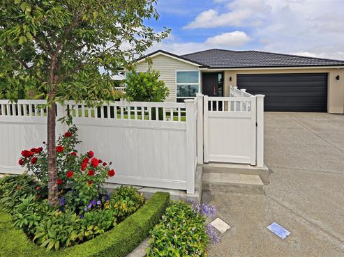 9 Begley Place, Frimley