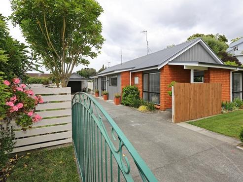 33 Hetley Crescent, Taradale
