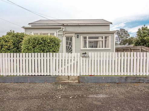 108 Russell Street, Westport