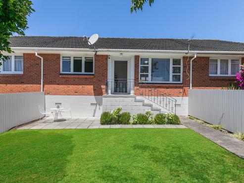 22 Middlesex Road, Waterview
