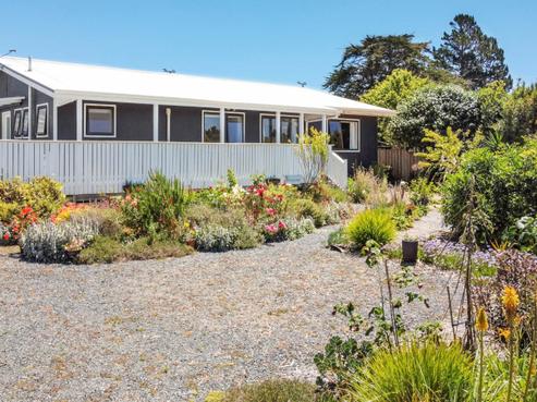 11 Lawn Street, Okaihau