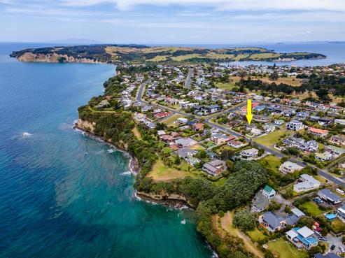 45 Pacific Parade, Army Bay
