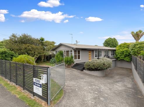 7 Paulette Place, Queenwood