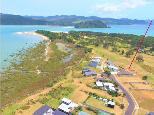 134 Kelly Jade Avenue, Matarangi