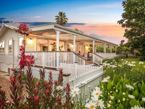 25 Matai Road, Oneroa