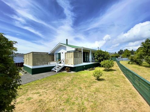 103 Kiwi Road, Whangamata
