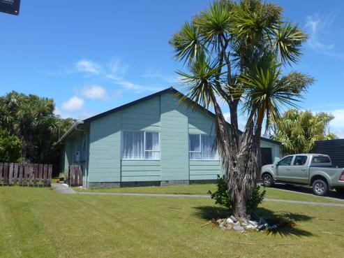 16 Arnott Heights East, Greymouth