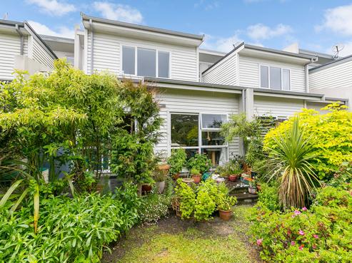 12 South Karori Road, Karori