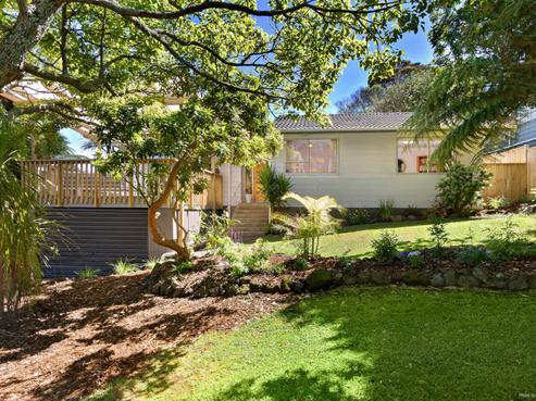 34 Onedin Place, Titirangi