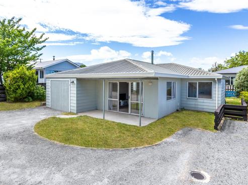 2/3 Tamatea Road, Taupo