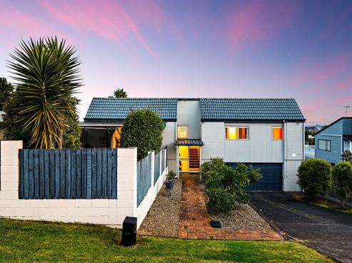 85 Hobsonville Road, West Harbour
