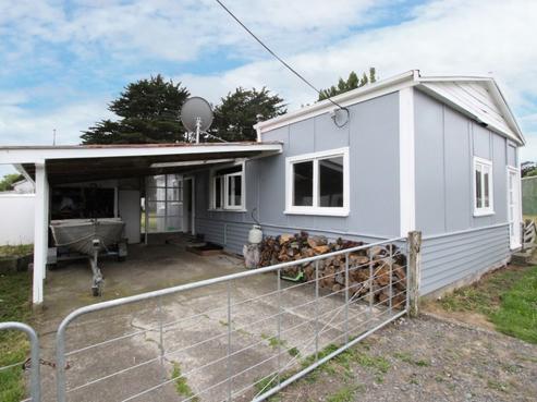 3 Akaroa Street, Pongaroa
