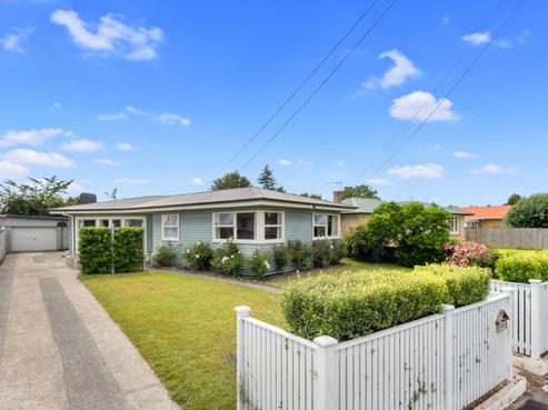 12 Defoe Avenue, Hillcrest