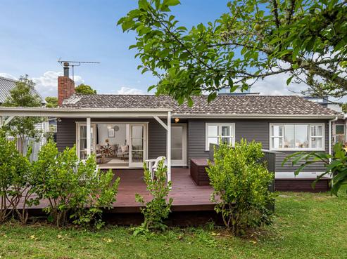 14A Saffron Street, Birkdale