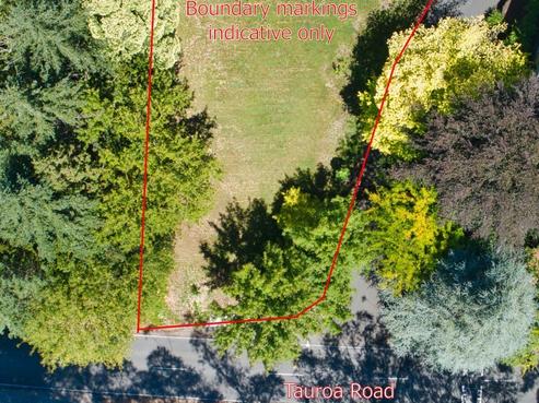 84 Tauroa Road, Havelock North
