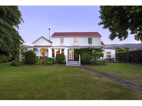 3 Holdaway Grove, Richmond