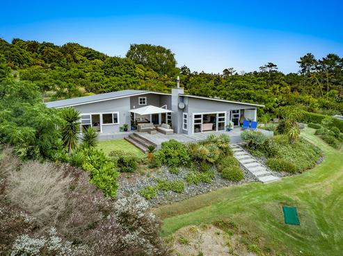 31 Mccallum Drive, Sandspit