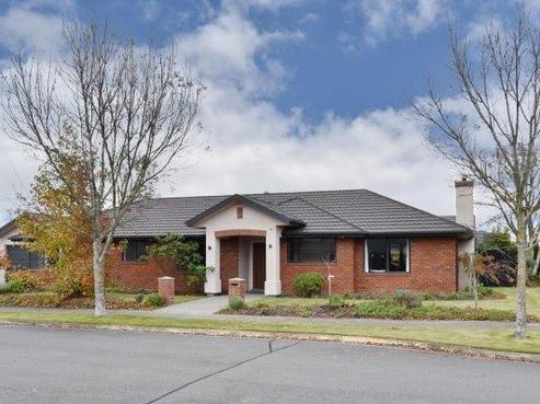 2 Ross Place, Northwood