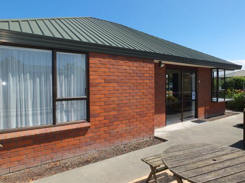 1/4 Preston Street, West End