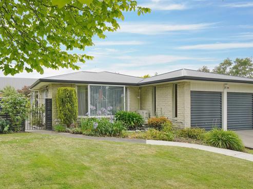 220 Memorial Avenue, Burnside