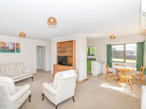 32 Foster Road, Temple View