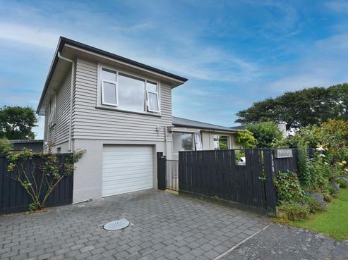 330 Kelvin Street, Gladstone