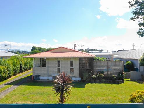 51 Rhonda Avenue, Deanwell