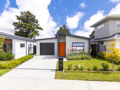 12 Pattullo Crescent, Trentham
