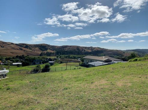 8 Lewann Lane, Helensville